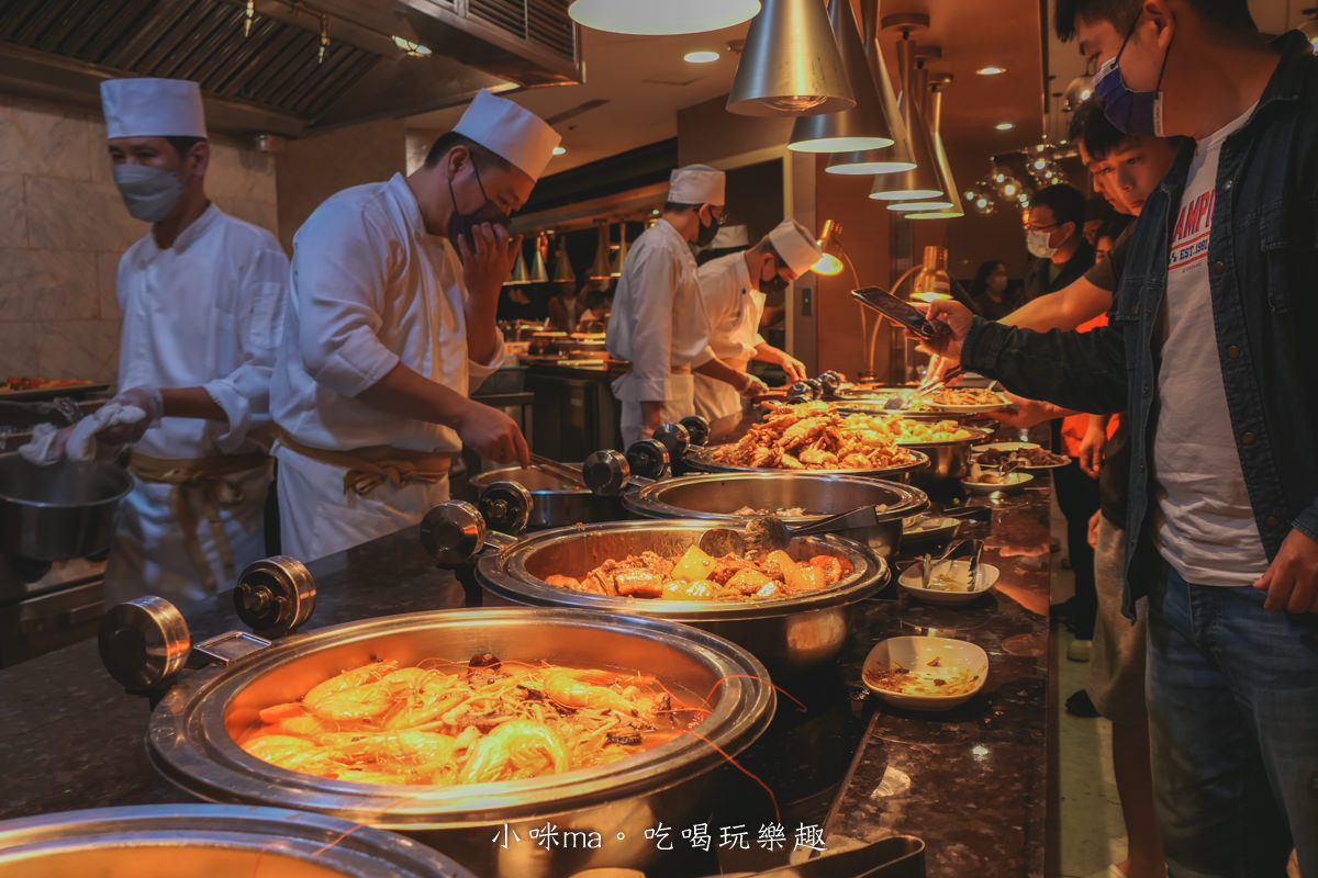 【宜蘭住宿】村却國際溫泉酒店｜房內就有雙湯池，頂樓星空酒吧獨攬宜蘭百萬夜景，早餐還能吃到下午兩點，一泊二食最划算