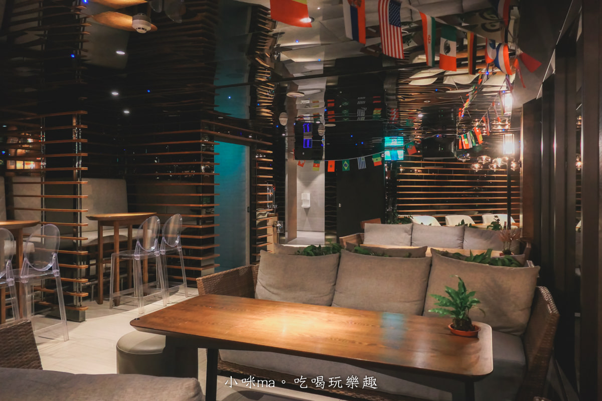 【宜蘭住宿】村却國際溫泉酒店｜房內就有雙湯池，頂樓星空酒吧獨攬宜蘭百萬夜景，早餐還能吃到下午兩點，一泊二食最划算