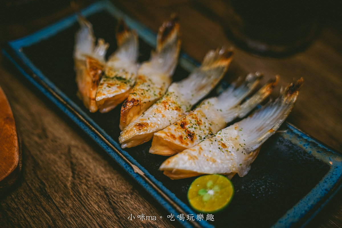 【台北居酒屋】炭吉郎居酒屋 台北店|板橋人氣居酒屋來台北設點啦!!職人燒烤、浮誇擺盤道道都是藝術,不訂位吃不到啦 - 第25張圖 【台北居酒屋】炭吉郎居酒屋 台北店|板橋人氣居酒屋來台北設點啦!!職人燒烤、浮誇擺盤道道都是藝術,不訂位吃不到啦