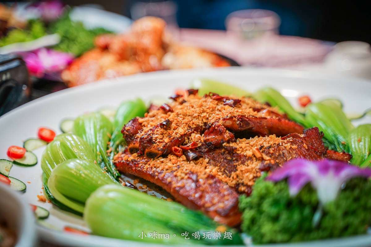 【新店美食】宸軒園粵菜海鮮(中興店)|母親節帶媽媽吃好料,彭湃一大桌超有面子,合菜、單點都OK,另設包廂、KTV包場,母親節桌菜推薦 - 第21張圖 【新店美食】宸軒園粵菜海鮮(中興店)|母親節帶媽媽吃好料,彭湃一大桌超有面子,合菜、單點都OK,另設包廂、KTV包場,母親節桌菜推薦