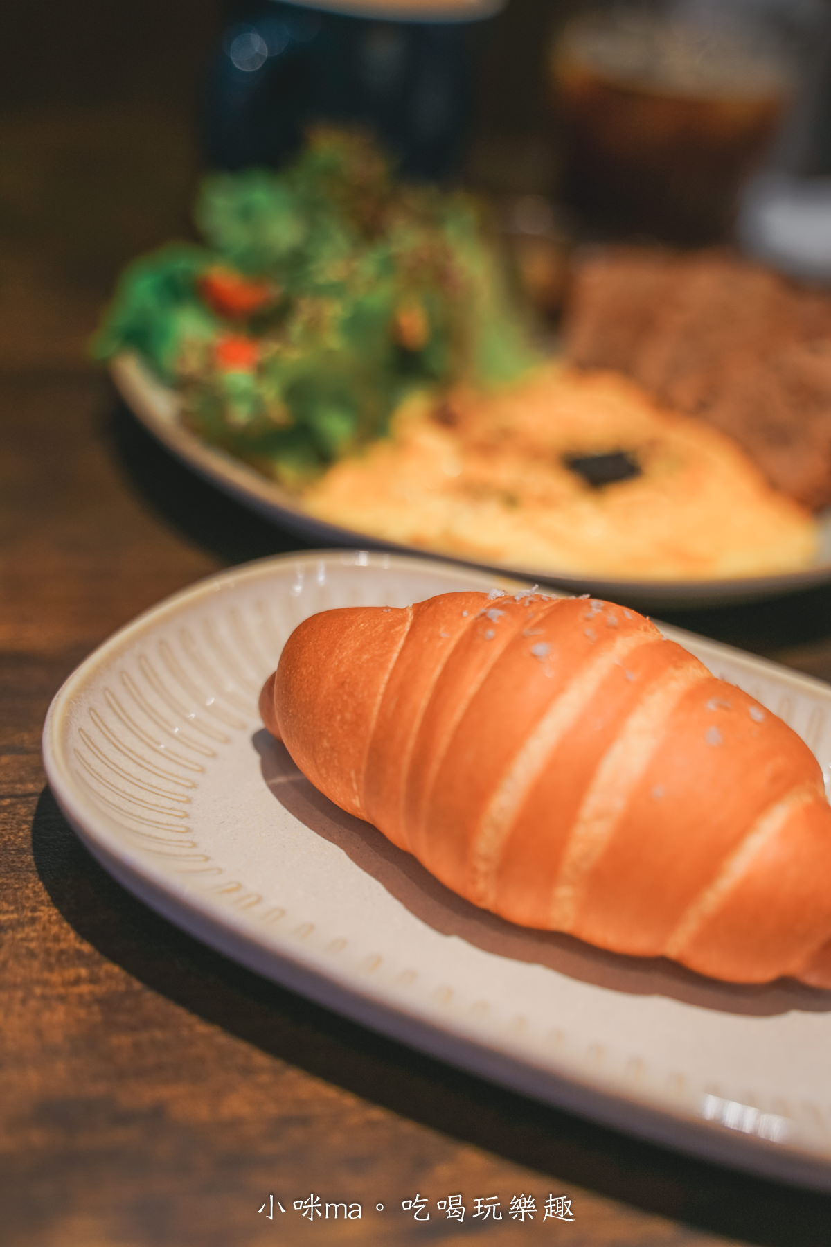 【新店美食】Pathcafe 和盼｜新店區公所附近的日式木質調咖啡廳，自製司康、塩奶油捲，新北寵物友善餐廳