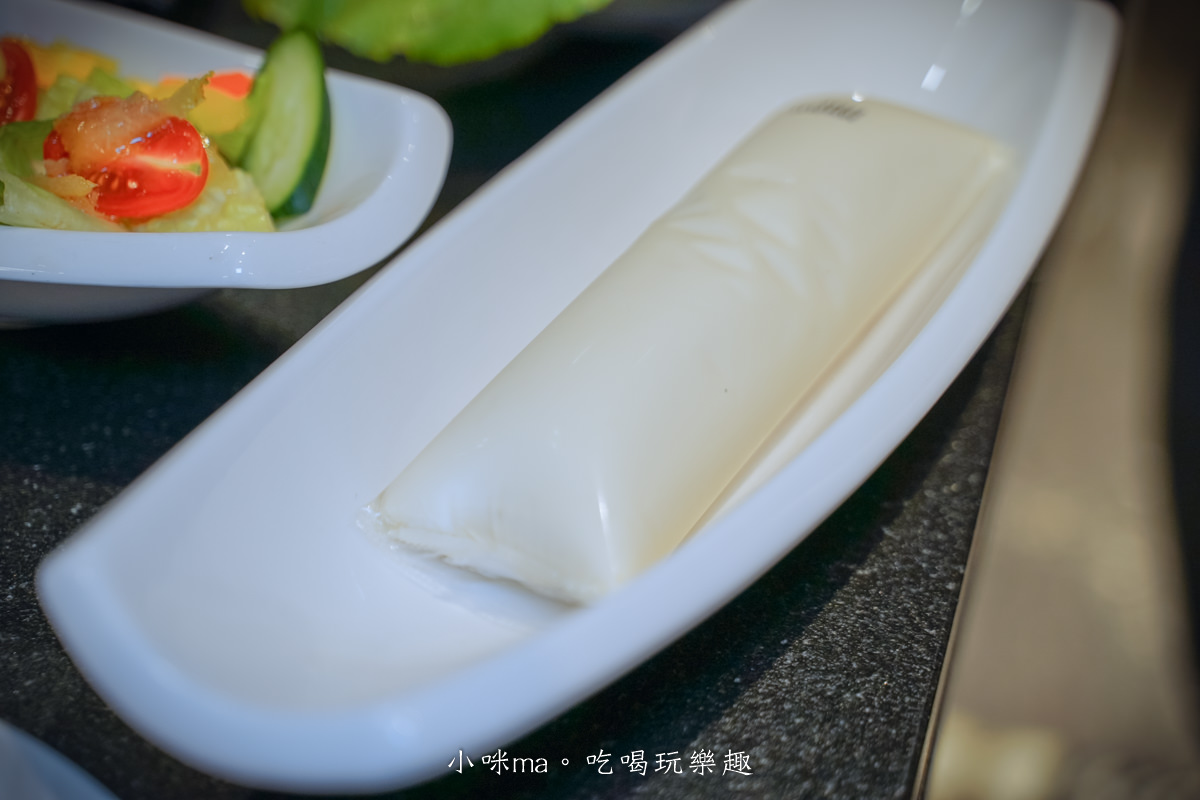 【市政府美食】朋月栻 韓吃一隻雞 微風信義店｜道地一隻雞火鍋，搭配超派海鮮桶，給你創新的韓式料理，台北韓式料理推薦