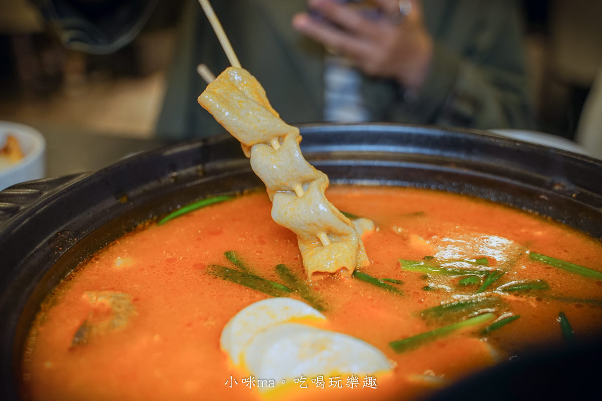 【市政府美食】朋月栻 韓吃一隻雞 微風信義店｜道地一隻雞火鍋，搭配超派海鮮桶，給你創新的韓式料理，台北韓式料理推薦
