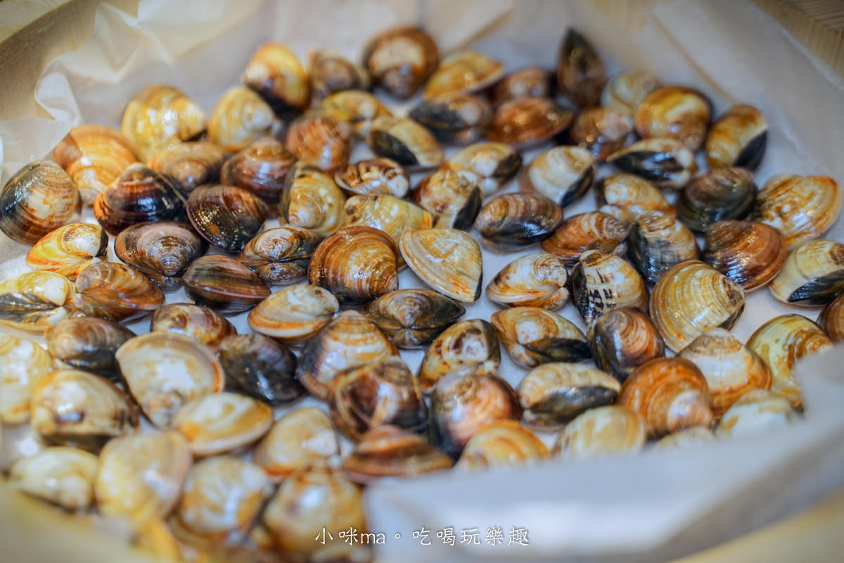 【市政府美食】朋月栻 韓吃一隻雞 微風信義店｜道地一隻雞火鍋，搭配超派海鮮桶，給你創新的韓式料理，台北韓式料理推薦