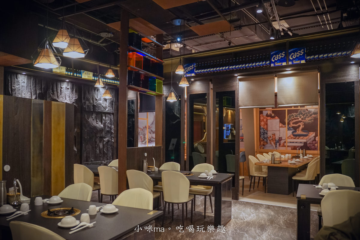 【市政府美食】朋月栻 韓吃一隻雞 微風信義店｜道地一隻雞火鍋，搭配超派海鮮桶，給你創新的韓式料理，台北韓式料理推薦