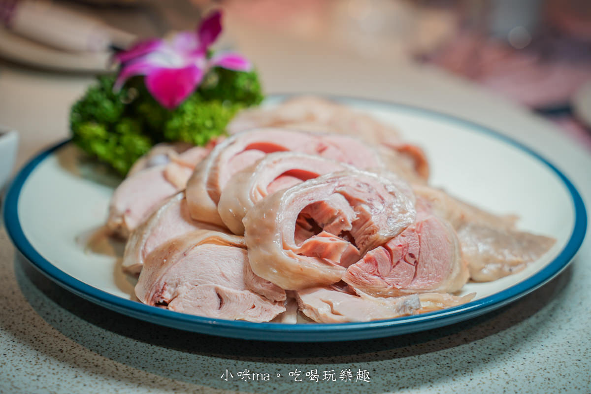 【新店美食】宸軒園粵菜海鮮(中興店)|母親節帶媽媽吃好料,彭湃一大桌超有面子,合菜、單點都OK,另設包廂、KTV包場,母親節桌菜推薦 - 第11張圖 【新店美食】宸軒園粵菜海鮮(中興店)|母親節帶媽媽吃好料,彭湃一大桌超有面子,合菜、單點都OK,另設包廂、KTV包場,母親節桌菜推薦