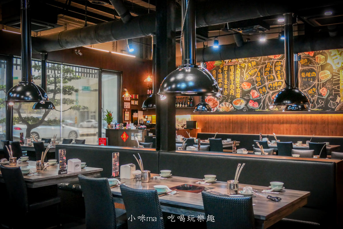 【台南火鍋】牛五蔵-肉鍋 x 塩ホルモン|2022、2023米其林指南推薦,現切溫體牛火鍋,劉家莊二代火鍋概念店,台南美食 - 第5張圖 【台南火鍋】牛五蔵-肉鍋 x 塩ホルモン|2022、2023米其林指南推薦,現切溫體牛火鍋,劉家莊二代火鍋概念店,台南美食