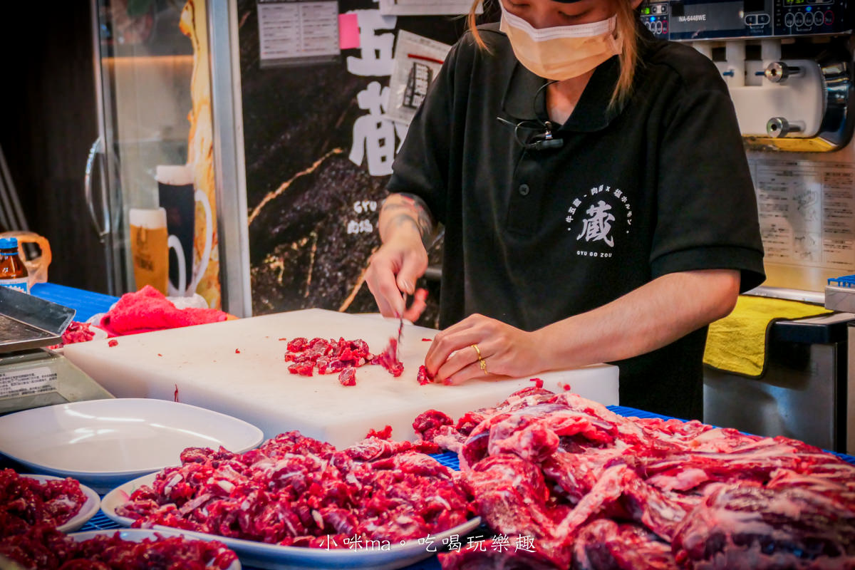 【台南火鍋】牛五蔵-肉鍋 x 塩ホルモン|2022、2023米其林指南推薦,現切溫體牛火鍋,劉家莊二代火鍋概念店,台南美食 - 第6張圖 【台南火鍋】牛五蔵-肉鍋 x 塩ホルモン|2022、2023米其林指南推薦,現切溫體牛火鍋,劉家莊二代火鍋概念店,台南美食