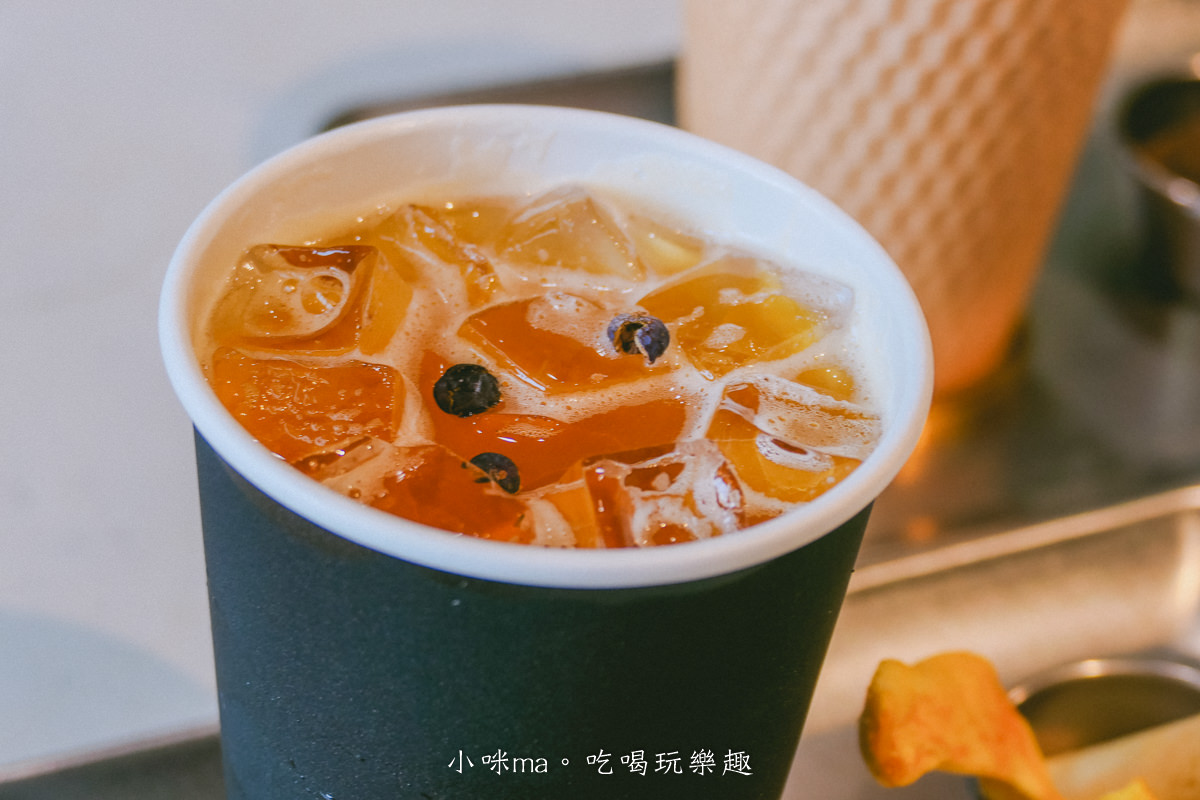 【埔里美食】桑心實驗室 emoLab｜傷心也能變得那麼chill，沙漠露營風加上在地甜點，美成醬~哪裡桑心了，南投咖啡廳
