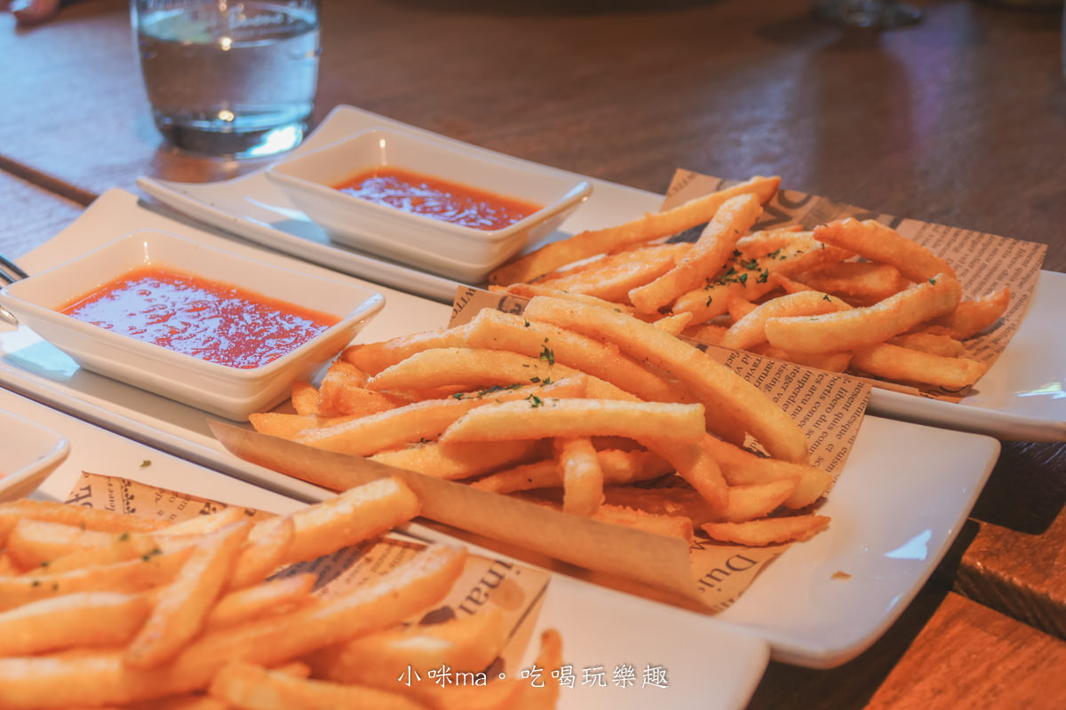 【內湖美食】波諾義大利料理-台北店|湖景第一排!大湖公園旁悠閒庭院餐廳,窯烤比薩必點 - 第21張圖 【內湖美食】波諾義大利料理-台北店|湖景第一排!大湖公園旁悠閒庭院餐廳,窯烤比薩必點