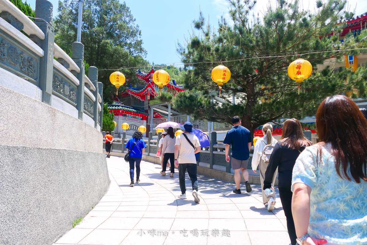 【南投景點】寶湖宮天地堂地母廟|台版青瓦台,埔里最壯觀的廟宇!風靡ig打卡熱點 - 第7張圖 【南投景點】寶湖宮天地堂地母廟|台版青瓦台,埔里最壯觀的廟宇!風靡ig打卡熱點