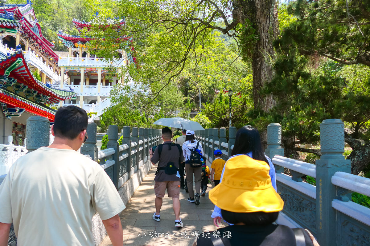 【南投景點】寶湖宮天地堂地母廟|台版青瓦台,埔里最壯觀的廟宇!風靡ig打卡熱點 - 第12張圖 【南投景點】寶湖宮天地堂地母廟|台版青瓦台,埔里最壯觀的廟宇!風靡ig打卡熱點