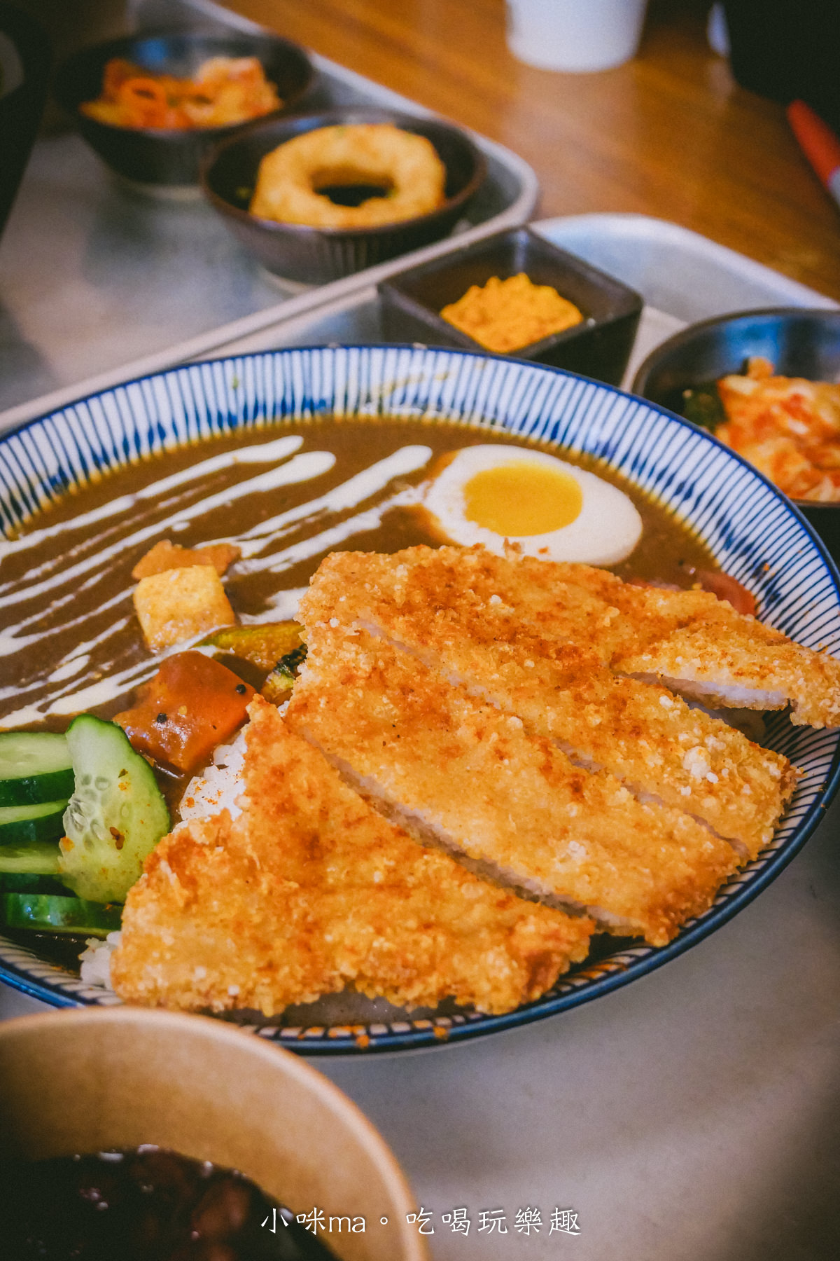 【埔里美食】山上山下｜埔里最夯的咖哩飯！！ 撒上多力多滋，搭配濃厚系醬汁超級下飯，在桑心合作社對面