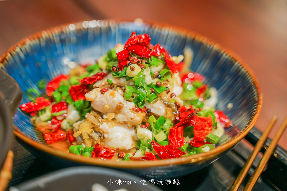 【萬芳商圈美食】饗食雪屋|絲絲水果冰酥,漸層色澤超夢幻!一鍋一燒 白飯、飲料喝到飽,捷運萬芳醫院站 - 第12張圖 【萬芳商圈美食】饗食雪屋|絲絲水果冰酥,漸層色澤超夢幻!一鍋一燒 白飯、飲料喝到飽,捷運萬芳醫院站