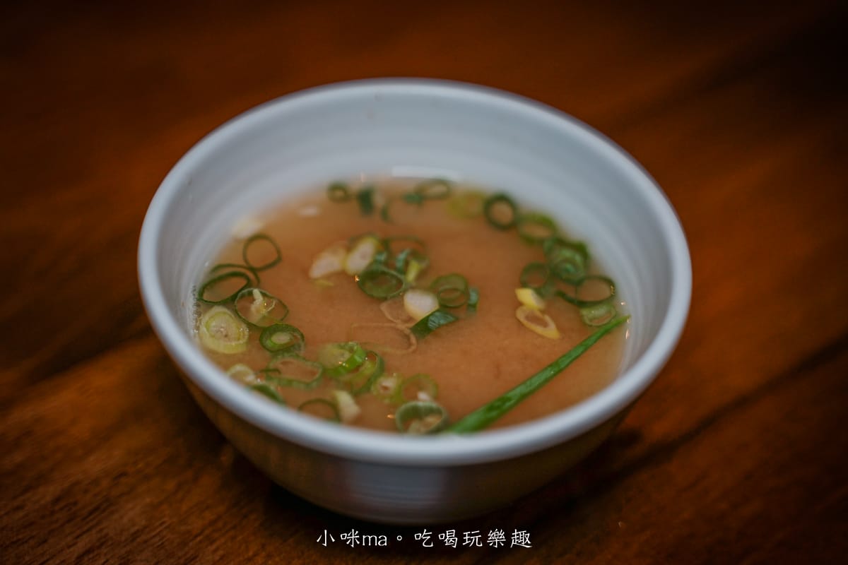 【信義區美食】肉叔叔燒肉飯|大份量燒肉飯吃起來!肉片鋪滿滿,內用味噌湯免費喝到飽,北醫美食推薦 - 第9張圖 【信義區美食】肉叔叔燒肉飯|大份量燒肉飯吃起來!肉片鋪滿滿,內用味噌湯免費喝到飽,北醫美食推薦