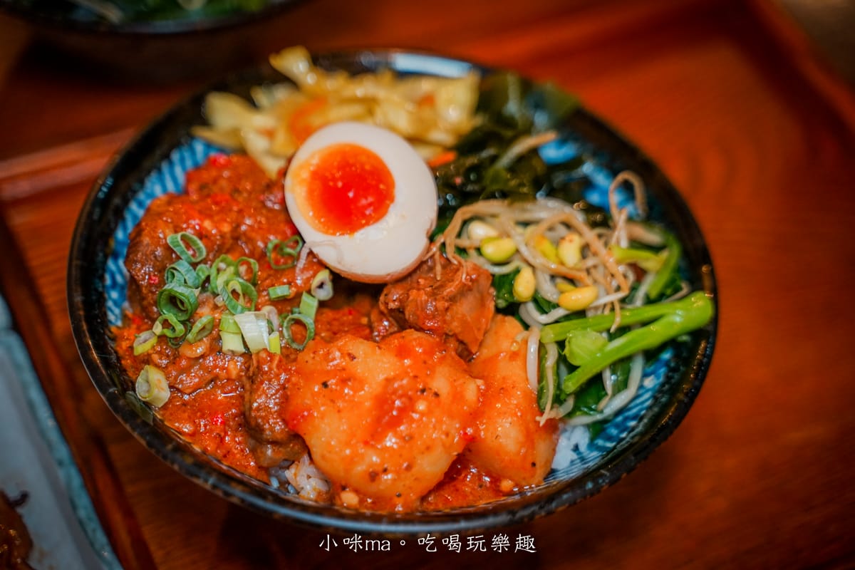 【信義區美食】肉叔叔燒肉飯|大份量燒肉飯吃起來!肉片鋪滿滿,內用味噌湯免費喝到飽,北醫美食推薦 - 第13張圖 【信義區美食】肉叔叔燒肉飯|大份量燒肉飯吃起來!肉片鋪滿滿,內用味噌湯免費喝到飽,北醫美食推薦