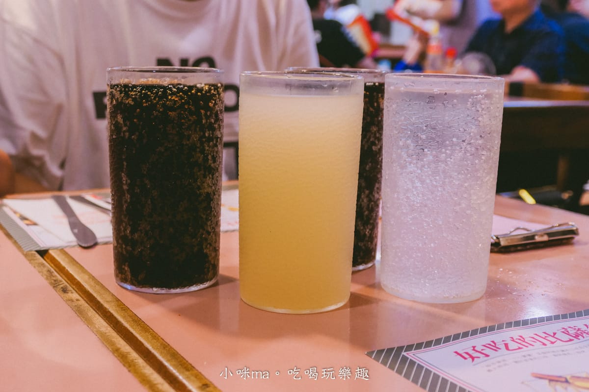 【國父紀念館美食】蘇阿姨比薩屋|365天 沒有一天不排隊!不只比薩、炸雞很強,肉醬麵也好吃 - 第8張圖 【國父紀念館美食】蘇阿姨比薩屋|365天 沒有一天不排隊!不只比薩、炸雞很強,肉醬麵也好吃