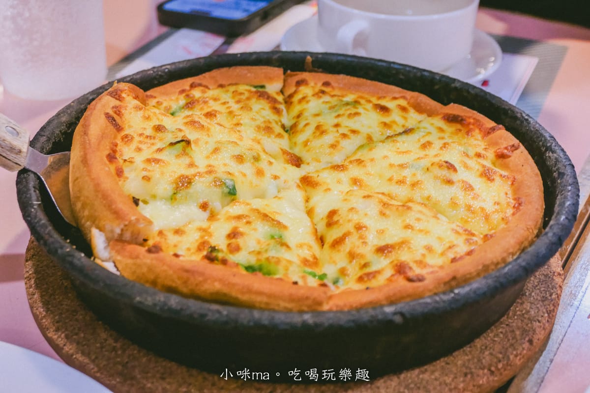 【國父紀念館美食】蘇阿姨比薩屋|365天 沒有一天不排隊!不只比薩、炸雞很強,肉醬麵也好吃 - 第13張圖 【國父紀念館美食】蘇阿姨比薩屋|365天 沒有一天不排隊!不只比薩、炸雞很強,肉醬麵也好吃