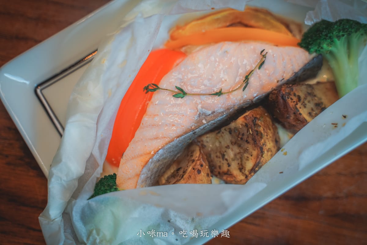 【東區美食】PAUL法國麵包甜點沙龍 台北仁愛店|彷彿巴黎街頭旁的法式小餐館,美味料理加上超人氣草莓千層派,來場慵懶的法式饗宴,捷運忠孝敦化站 - 第21張圖 【東區美食】PAUL法國麵包甜點沙龍 台北仁愛店|彷彿巴黎街頭旁的法式小餐館,美味料理加上超人氣草莓千層派,來場慵懶的法式饗宴,捷運忠孝敦化站