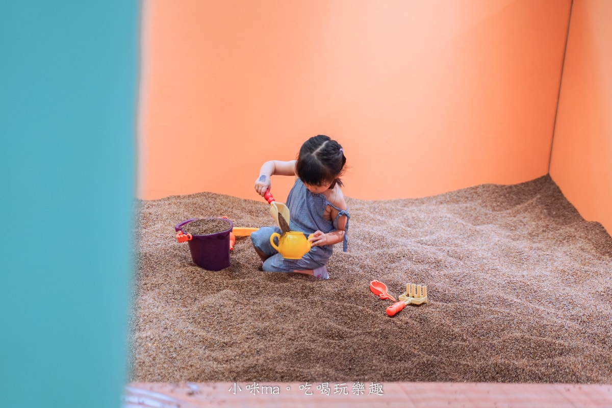 【南投美食】魯魯札札咖啡親子館｜日月潭最棒的親子餐廳，電動車、體能系列、球池玩不膩，餐點也爆好吃，日月潭美食