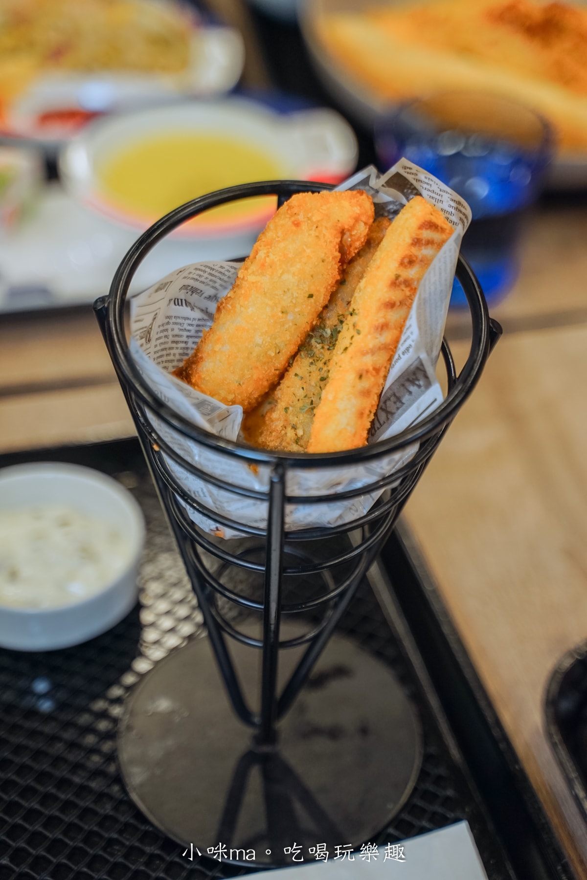 【南投美食】魯魯札札咖啡親子館｜日月潭最棒的親子餐廳，電動車、體能系列、球池玩不膩，餐點也爆好吃，日月潭美食