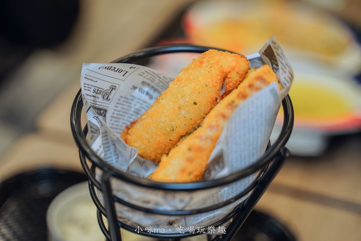 【南投美食】魯魯札札咖啡親子館｜日月潭最棒的親子餐廳，電動車、體能系列、球池玩不膩，餐點也爆好吃，日月潭美食