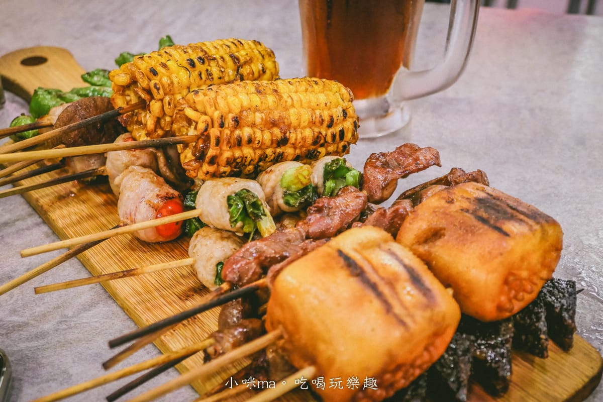 【東區美食】品都串燒攤-忠孝店|台北東區超強不限時串燒,銅板價、炭火直烤,365天都要排隊,台北宵夜推薦 - 第18張圖 【東區美食】品都串燒攤-忠孝店|台北東區超強不限時串燒,銅板價、炭火直烤,365天都要排隊,台北宵夜推薦
