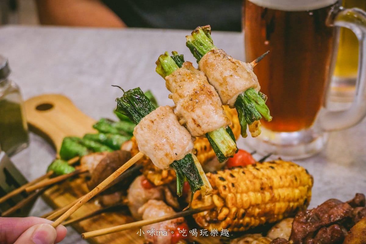 【東區美食】品都串燒攤-忠孝店|台北東區超強不限時串燒,銅板價、炭火直烤,365天都要排隊,台北宵夜推薦 - 第22張圖 【東區美食】品都串燒攤-忠孝店|台北東區超強不限時串燒,銅板價、炭火直烤,365天都要排隊,台北宵夜推薦