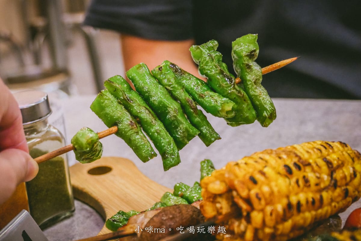 【東區美食】品都串燒攤-忠孝店|台北東區超強不限時串燒,銅板價、炭火直烤,365天都要排隊,台北宵夜推薦 - 第20張圖 【東區美食】品都串燒攤-忠孝店|台北東區超強不限時串燒,銅板價、炭火直烤,365天都要排隊,台北宵夜推薦