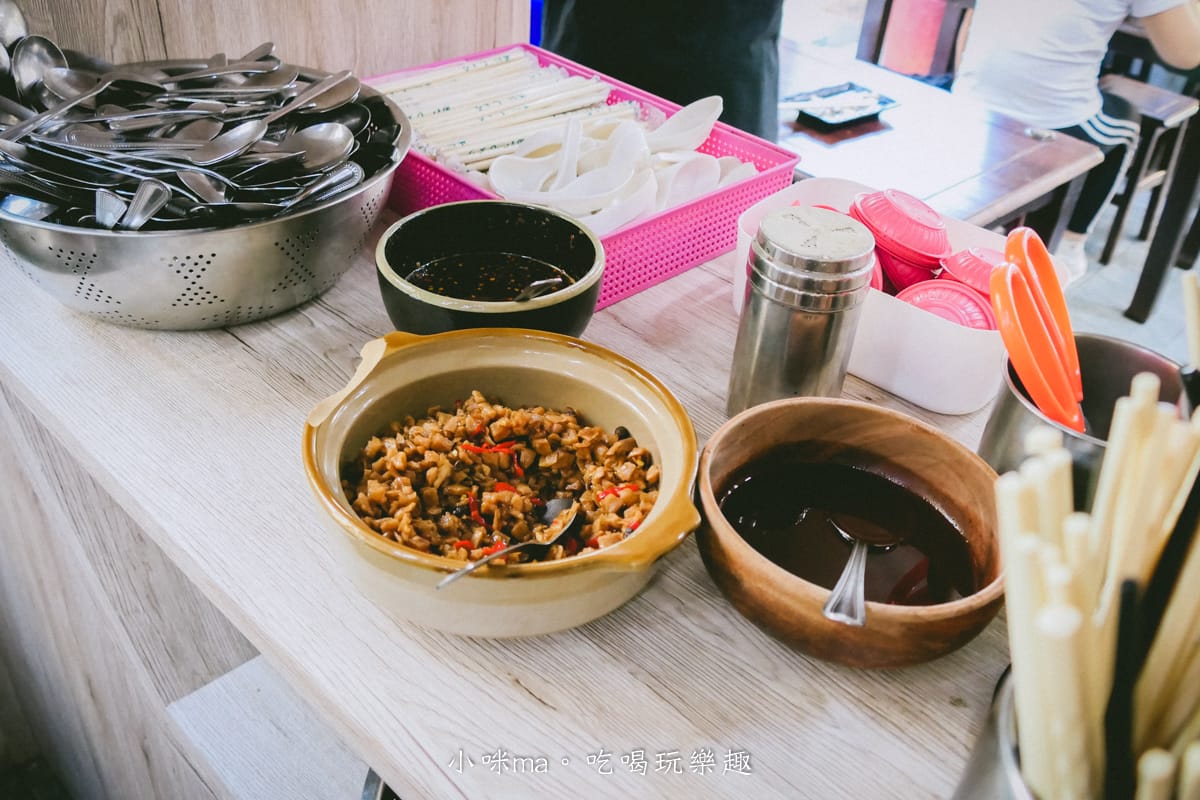【澎湖美食】馬路益燒肉飯|老字號燒肉飯終於開店面了,小朋友才做選擇雙拼點起來,雞腿飯+辣菜脯有夠對味 - 第5張圖 【澎湖美食】馬路益燒肉飯|老字號燒肉飯終於開店面了,小朋友才做選擇雙拼點起來,雞腿飯+辣菜脯有夠對味
