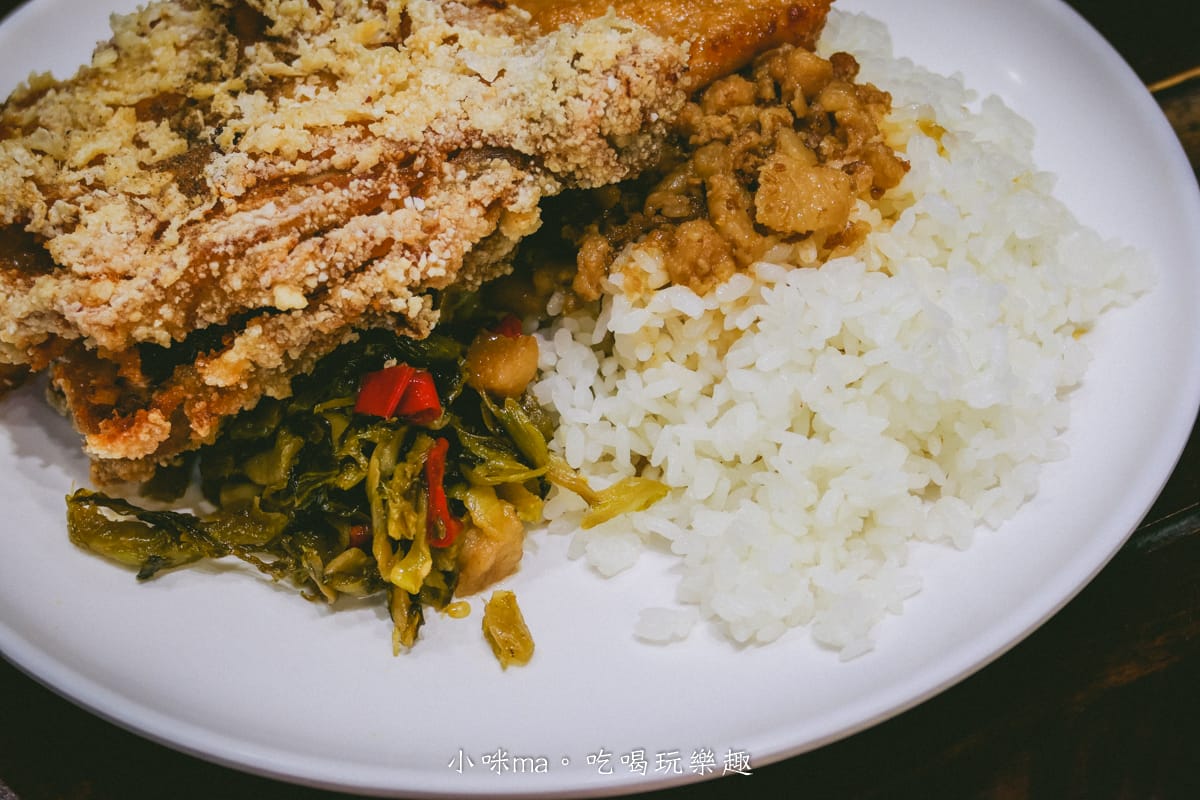 【澎湖美食】馬路益燒肉飯|老字號燒肉飯終於開店面了,小朋友才做選擇雙拼點起來,雞腿飯+辣菜脯有夠對味 - 第10張圖 【澎湖美食】馬路益燒肉飯|老字號燒肉飯終於開店面了,小朋友才做選擇雙拼點起來,雞腿飯+辣菜脯有夠對味
