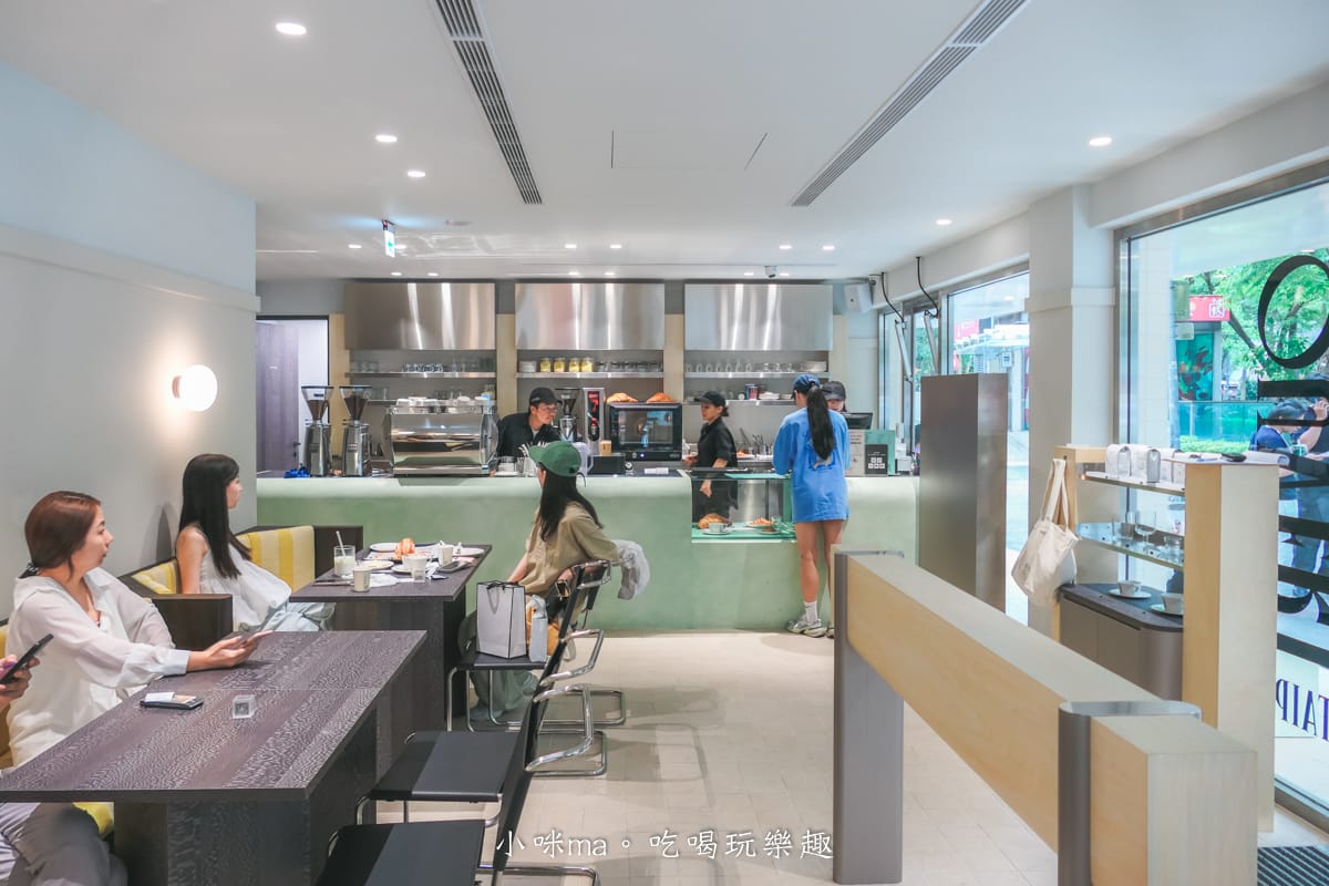 【國父紀念館美食】OUVERT SEOUL TAIPEI|主打38cm巨大可頌韓國咖啡廳插旗東區,結合UR LIVING生活美學選品店,時尚、美食一站式體驗 - 第8張圖 【國父紀念館美食】OUVERT SEOUL TAIPEI|主打38cm巨大可頌韓國咖啡廳插旗東區,結合UR LIVING生活美學選品店,時尚、美食一站式體驗