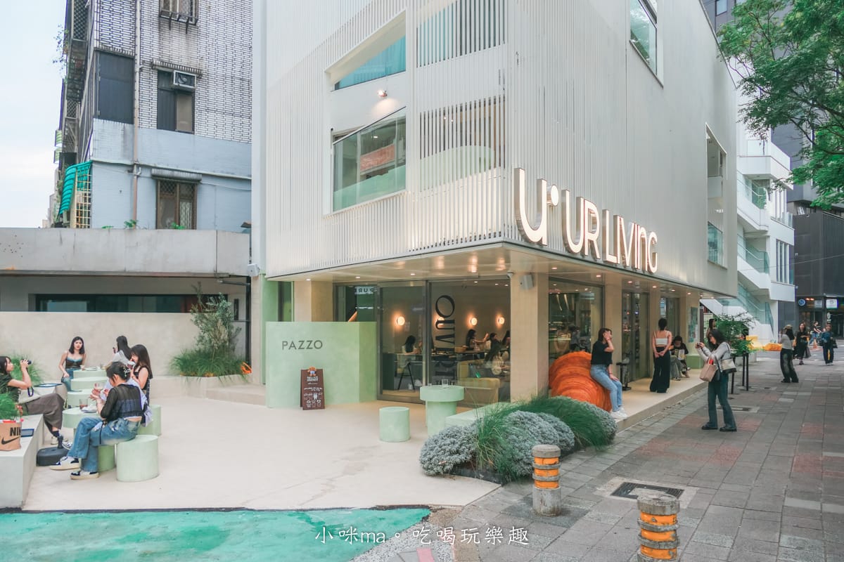 【國父紀念館美食】OUVERT SEOUL TAIPEI|主打38cm巨大可頌韓國咖啡廳插旗東區,結合UR LIVING生活美學選品店,時尚、美食一站式體驗 - 第2張圖 【國父紀念館美食】OUVERT SEOUL TAIPEI|主打38cm巨大可頌韓國咖啡廳插旗東區,結合UR LIVING生活美學選品店,時尚、美食一站式體驗