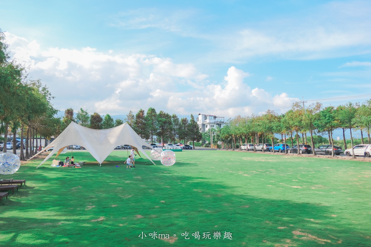 【礁溪住宿】白宮渡假勝地｜宜蘭最超值親子飯店，大型氣墊床、泳池、大草皮、電動車、大浴池通包啦，礁溪親子飯店 / 宜蘭包棟