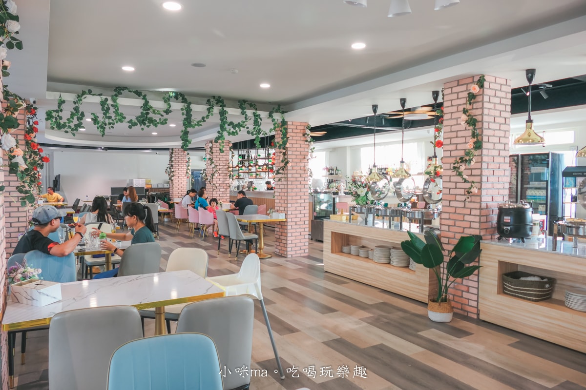 【礁溪住宿】白宮渡假勝地｜宜蘭最超值親子飯店，大型氣墊床、泳池、大草皮、電動車、大浴池通包啦，礁溪親子飯店 / 宜蘭包棟