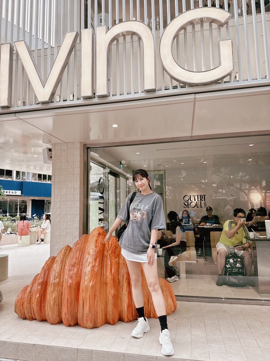 【國父紀念館美食】OUVERT SEOUL TAIPEI|主打38cm巨大可頌韓國咖啡廳插旗東區,結合UR LIVING生活美學選品店,時尚、美食一站式體驗 - 第19張圖 【國父紀念館美食】OUVERT SEOUL TAIPEI|主打38cm巨大可頌韓國咖啡廳插旗東區,結合UR LIVING生活美學選品店,時尚、美食一站式體驗