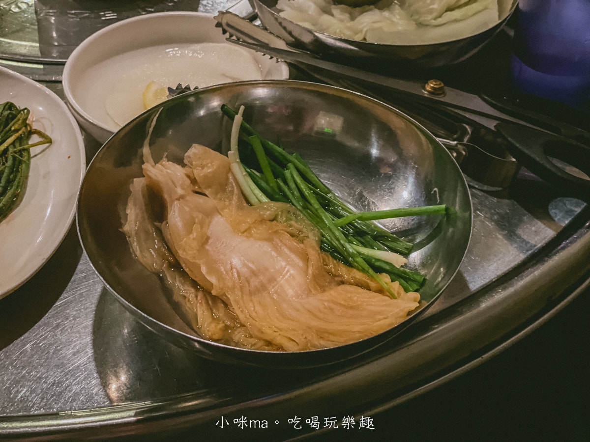 【釜山美食】釜山宅烤肉｜歐巴幫你烤肉~超香，超厚豬五花+酸白菜涮嘴解膩，來釜山必訪的歐巴燒肉