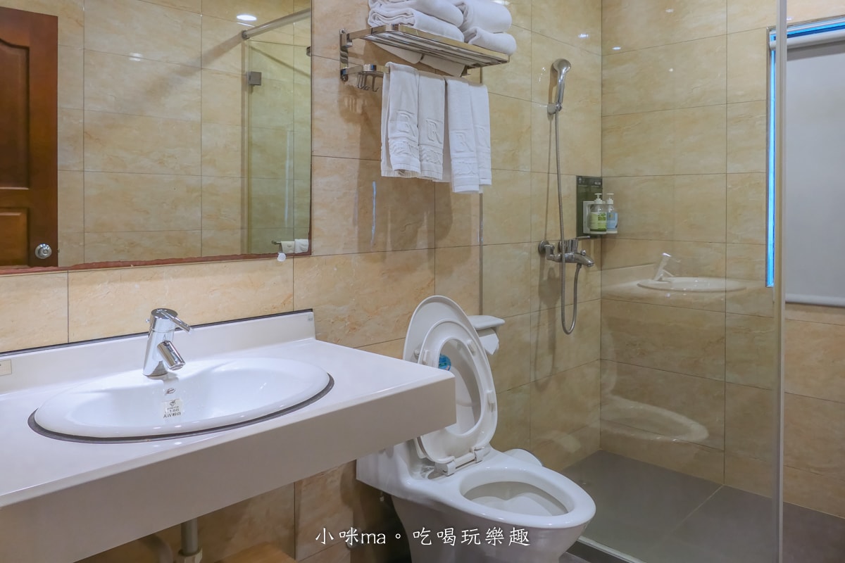 【澎湖住宿】彩虹文旅 Rain bow Hotel|澎湖花火節一定要住這間,步行3分鐘就到煙火場地,郵局蔥油餅、海玩子雞蛋糕都在旁邊 - 第13張圖 【澎湖住宿】彩虹文旅 Rain bow Hotel|澎湖花火節一定要住這間,步行3分鐘就到煙火場地,郵局蔥油餅、海玩子雞蛋糕都在旁邊