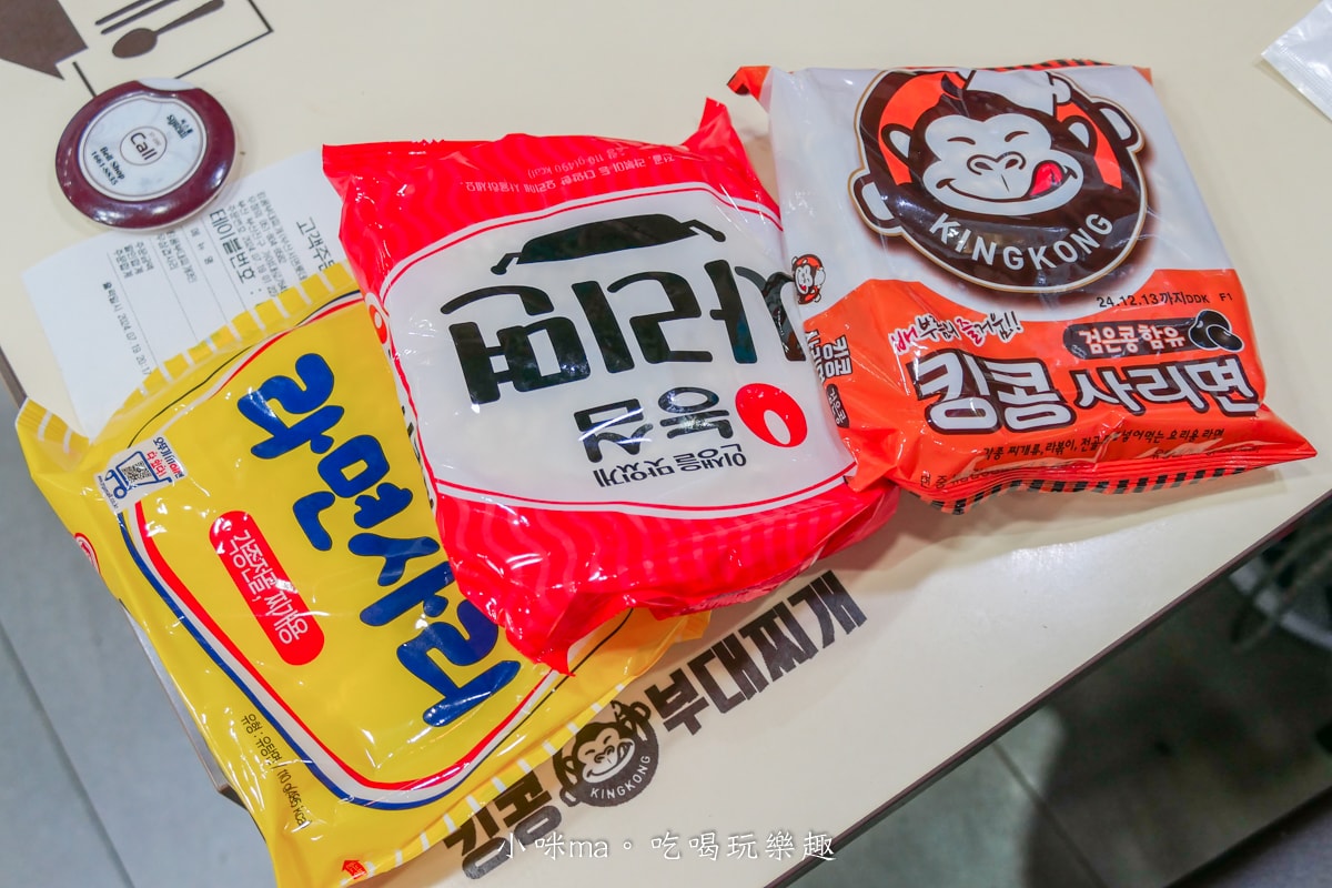 【釜山美食】金剛部隊鍋 西面樂天店|韓國泡麵、白飯通通免費吃到飽,CP值爆表耶 - 第19張圖 【釜山美食】金剛部隊鍋 西面樂天店|韓國泡麵、白飯通通免費吃到飽,CP值爆表耶