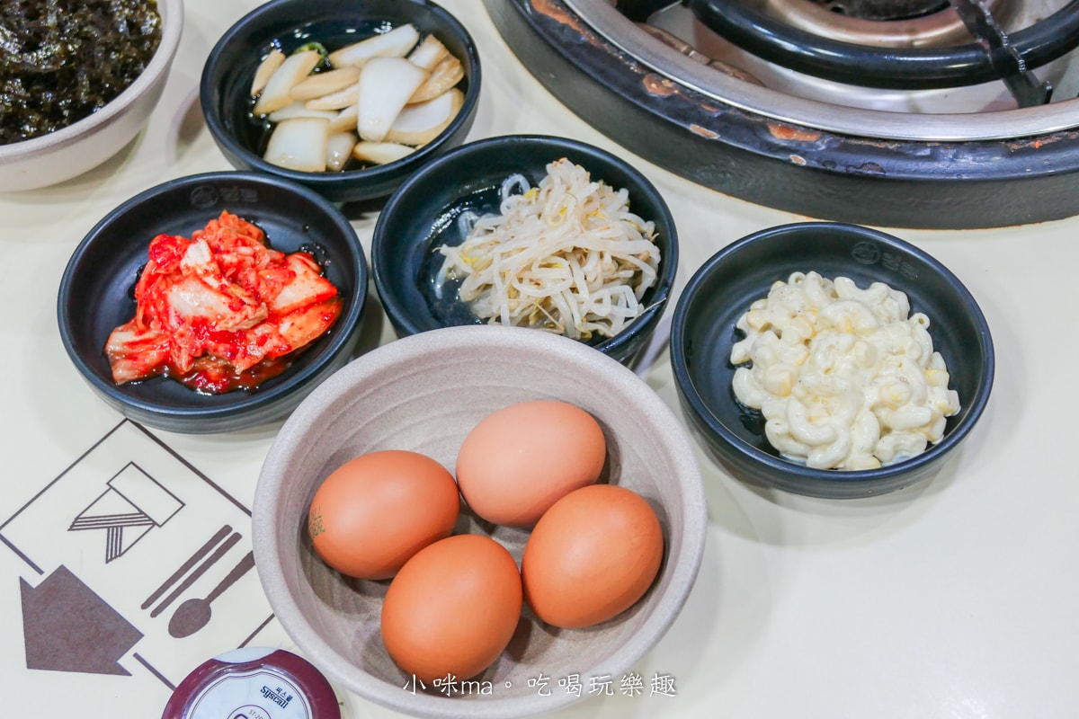 【釜山美食】金剛部隊鍋 西面樂天店|韓國泡麵、白飯通通免費吃到飽,CP值爆表耶 - 第9張圖 【釜山美食】金剛部隊鍋 西面樂天店|韓國泡麵、白飯通通免費吃到飽,CP值爆表耶