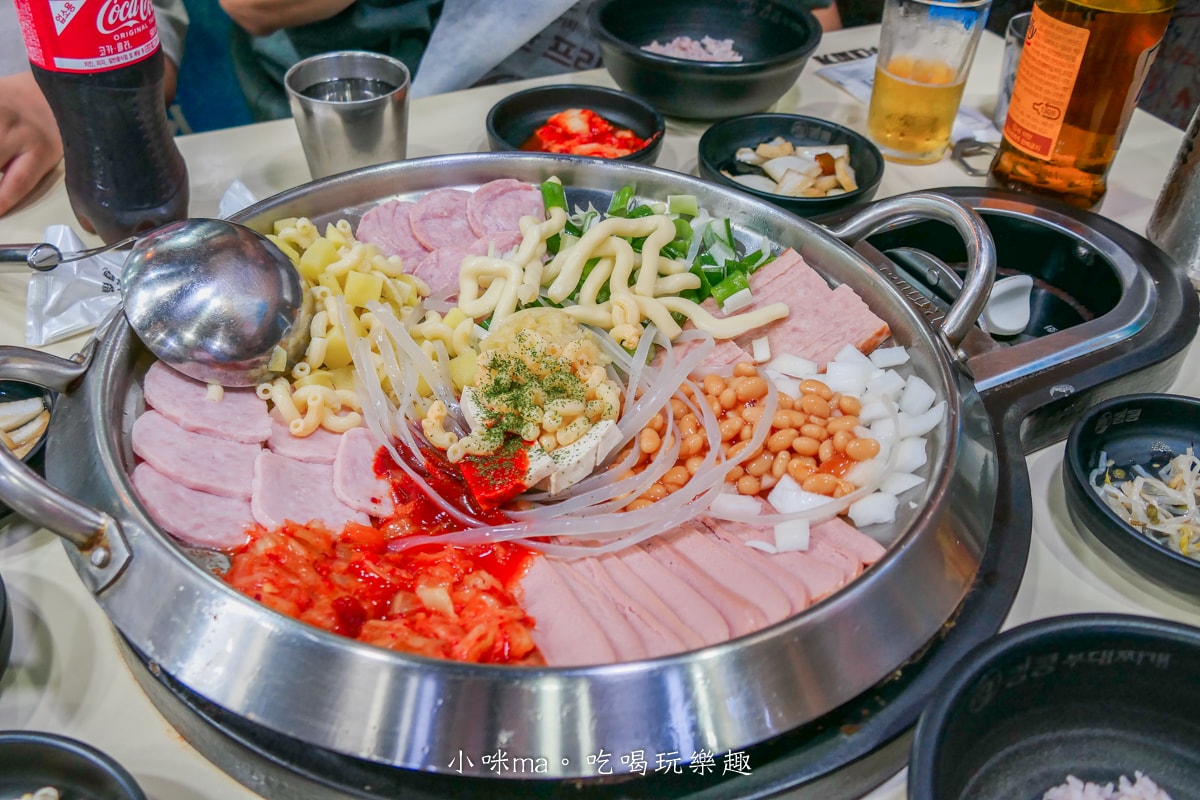 【釜山美食】金剛部隊鍋 西面樂天店|韓國泡麵、白飯通通免費吃到飽,CP值爆表耶 - 第13張圖 【釜山美食】金剛部隊鍋 西面樂天店|韓國泡麵、白飯通通免費吃到飽,CP值爆表耶