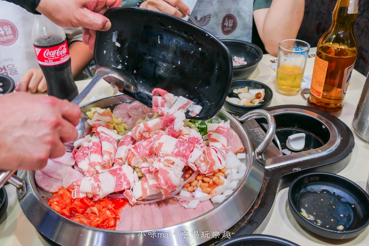 【釜山美食】金剛部隊鍋 西面樂天店|韓國泡麵、白飯通通免費吃到飽,CP值爆表耶 - 第15張圖 【釜山美食】金剛部隊鍋 西面樂天店|韓國泡麵、白飯通通免費吃到飽,CP值爆表耶