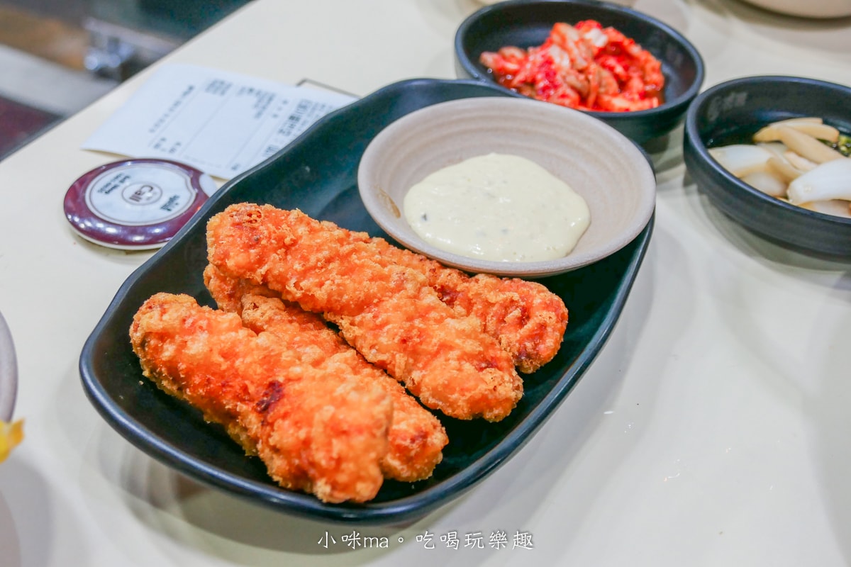 【釜山美食】金剛部隊鍋 西面樂天店|韓國泡麵、白飯通通免費吃到飽,CP值爆表耶 - 第22張圖 【釜山美食】金剛部隊鍋 西面樂天店|韓國泡麵、白飯通通免費吃到飽,CP值爆表耶