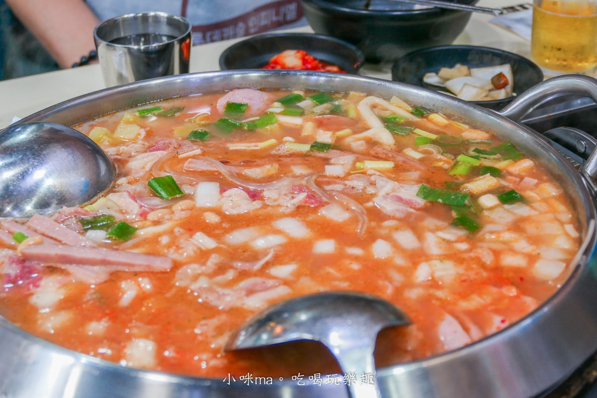 【釜山美食】金剛部隊鍋 西面樂天店|韓國泡麵、白飯通通免費吃到飽,CP值爆表耶 - 第18張圖 【釜山美食】金剛部隊鍋 西面樂天店|韓國泡麵、白飯通通免費吃到飽,CP值爆表耶