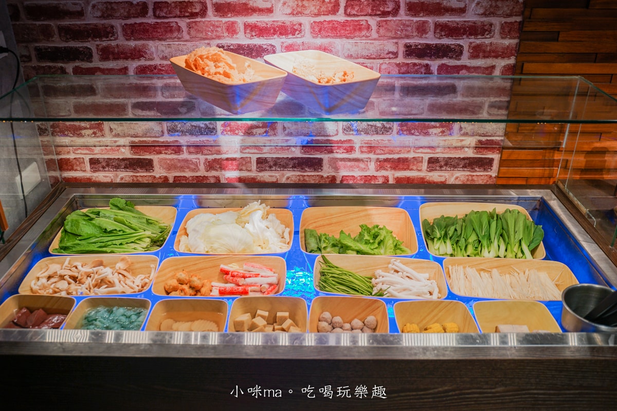 【公館涮涮鍋】宮綺火鍋 公館店|329元起吃的到大份量肉品、海鮮,蔬食bar、Hershey’s巧克力冰沙、大苑子芒果冰沙吃到飽,不收服務費 - 第7張圖 【公館涮涮鍋】宮綺火鍋 公館店|329元起吃的到大份量肉品、海鮮,蔬食bar、Hershey’s巧克力冰沙、大苑子芒果冰沙吃到飽,不收服務費