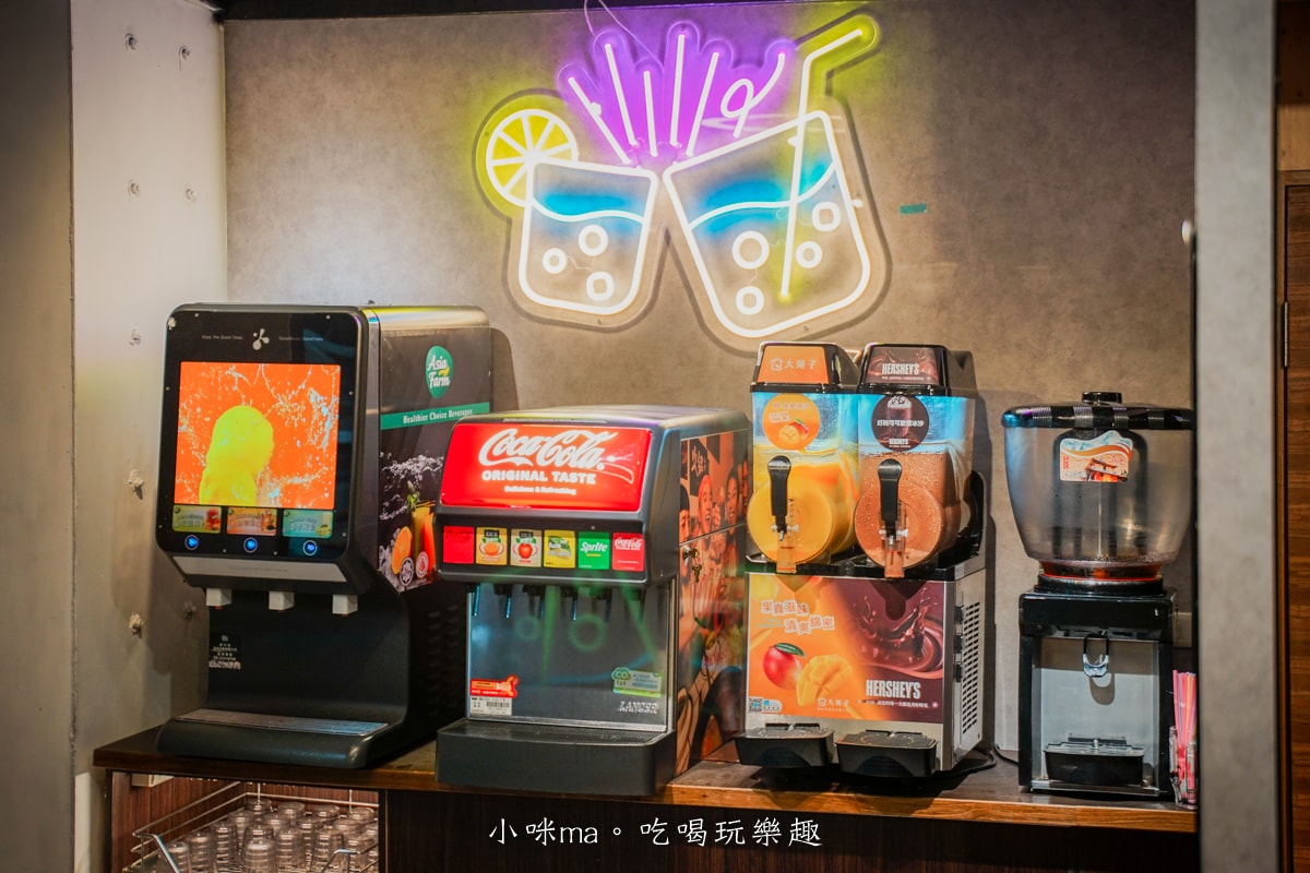 【公館涮涮鍋】宮綺火鍋 公館店|329元起吃的到大份量肉品、海鮮,蔬食bar、Hershey’s巧克力冰沙、大苑子芒果冰沙吃到飽,不收服務費 - 第12張圖 【公館涮涮鍋】宮綺火鍋 公館店|329元起吃的到大份量肉品、海鮮,蔬食bar、Hershey’s巧克力冰沙、大苑子芒果冰沙吃到飽,不收服務費