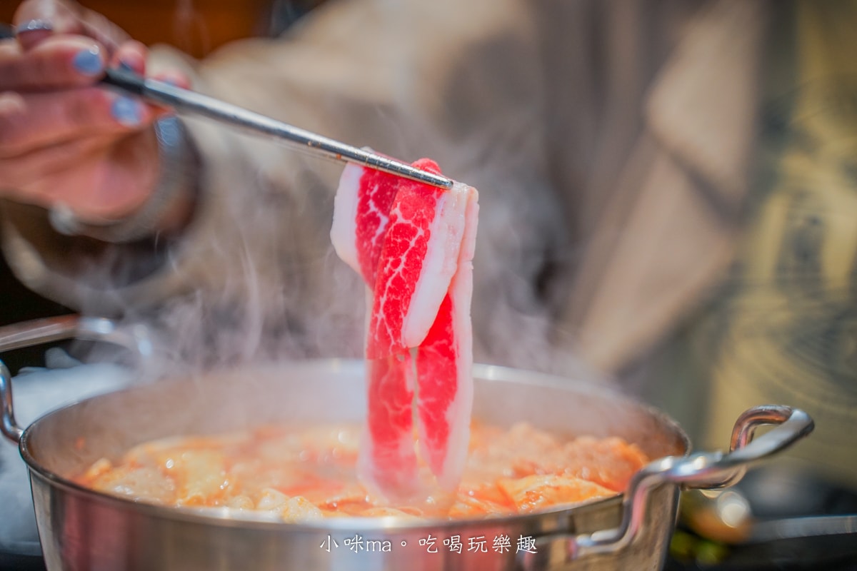 【公館涮涮鍋】宮綺火鍋 公館店|329元起吃的到大份量肉品、海鮮,蔬食bar、Hershey’s巧克力冰沙、大苑子芒果冰沙吃到飽,不收服務費 - 第22張圖 【公館涮涮鍋】宮綺火鍋 公館店|329元起吃的到大份量肉品、海鮮,蔬食bar、Hershey’s巧克力冰沙、大苑子芒果冰沙吃到飽,不收服務費