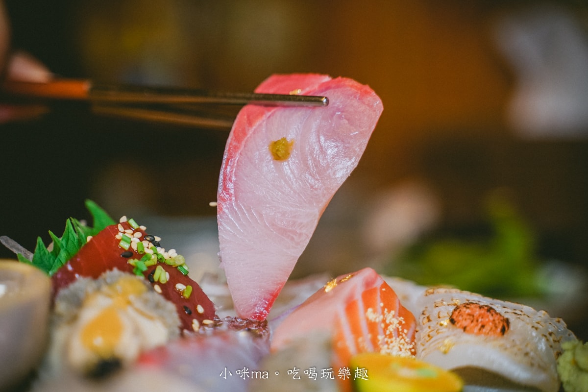 【台北無菜單料理】建一食堂|活跳跳麵包蟹新鮮上桌,海陸雙拼九道無菜單超划算,捷運忠孝復興站,台北日本料理推薦 - 第17張圖 【台北無菜單料理】建一食堂|活跳跳麵包蟹新鮮上桌,海陸雙拼九道無菜單超划算,捷運忠孝復興站,台北日本料理推薦