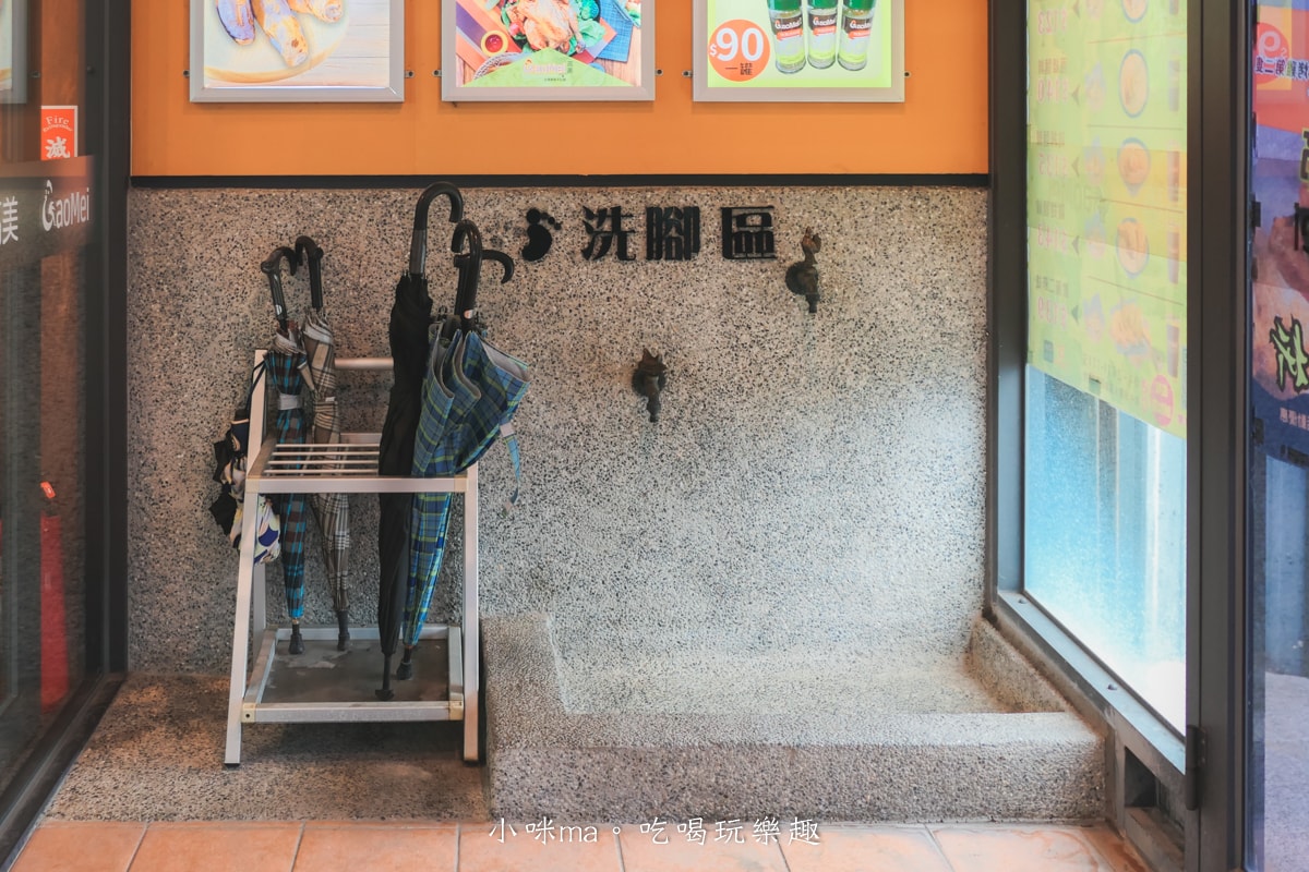 【台中清水美食】高美脆皮手扒雞-高美創始店|高美濕地旁皮脆多汁手扒雞,好停車附免費洗腳區,台中美食 - 第4張圖 【台中清水美食】高美脆皮手扒雞-高美創始店|高美濕地旁皮脆多汁手扒雞,好停車附免費洗腳區,台中美食