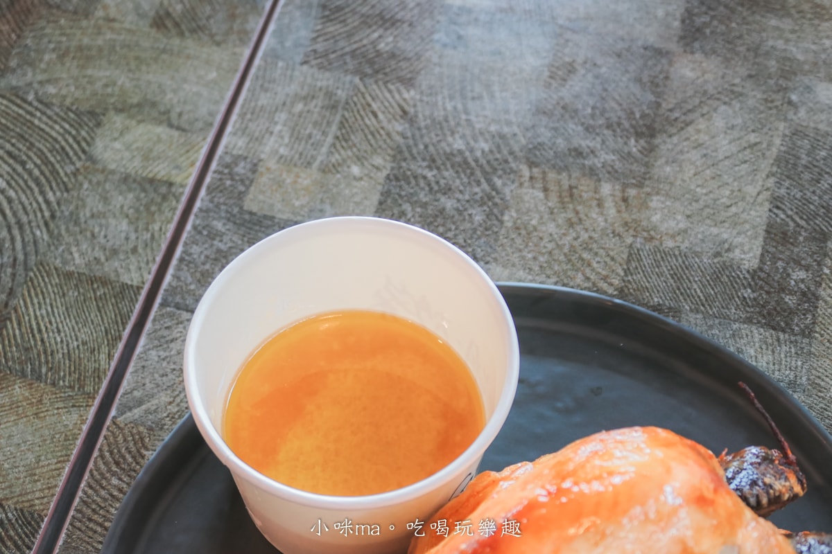 【台中清水美食】高美脆皮手扒雞-高美創始店|高美濕地旁皮脆多汁手扒雞,好停車附免費洗腳區,台中美食 - 第15張圖 【台中清水美食】高美脆皮手扒雞-高美創始店|高美濕地旁皮脆多汁手扒雞,好停車附免費洗腳區,台中美食